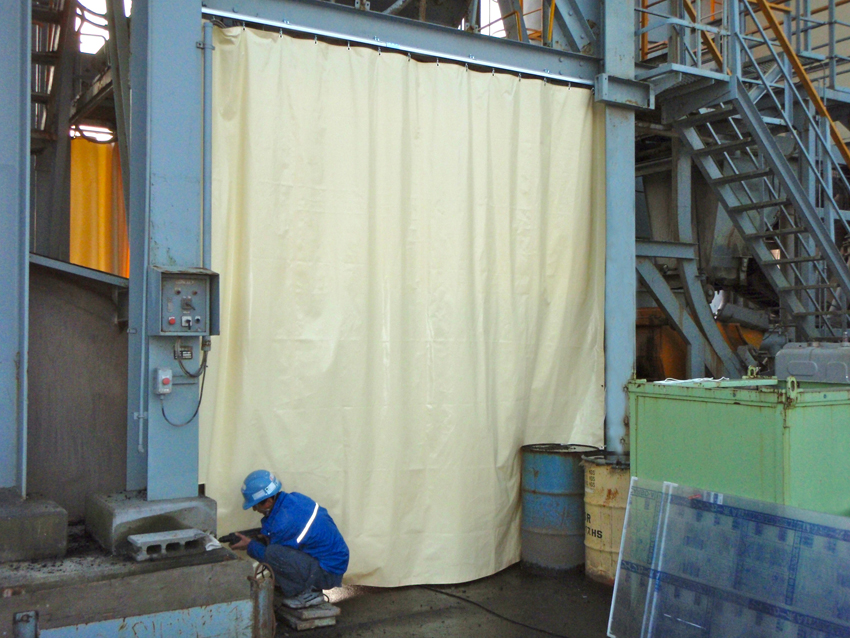 間仕切りシートカーテン